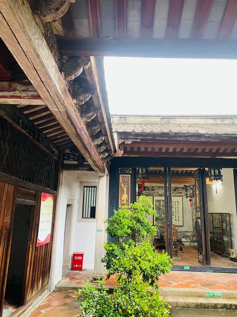 普宁古韵 探秘广东最大古建筑群“德安里”与普宁四大家族之洪阳方氏